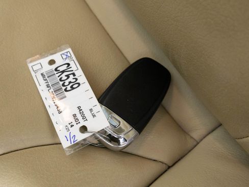 Used 2014 Audi A4 2.0T Premium Plus image 41