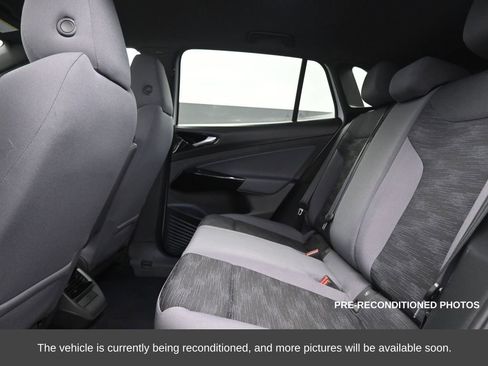 Used 2022 Volkswagen ID.4 Pro image 18
