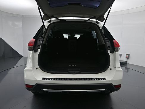 Used 2020 Nissan Rogue S FWD image 24