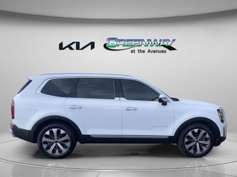 Used 2022 Kia Telluride S image 5