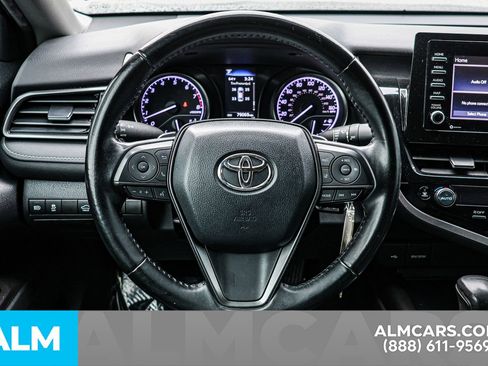Used 2022 Toyota Camry SE image 25
