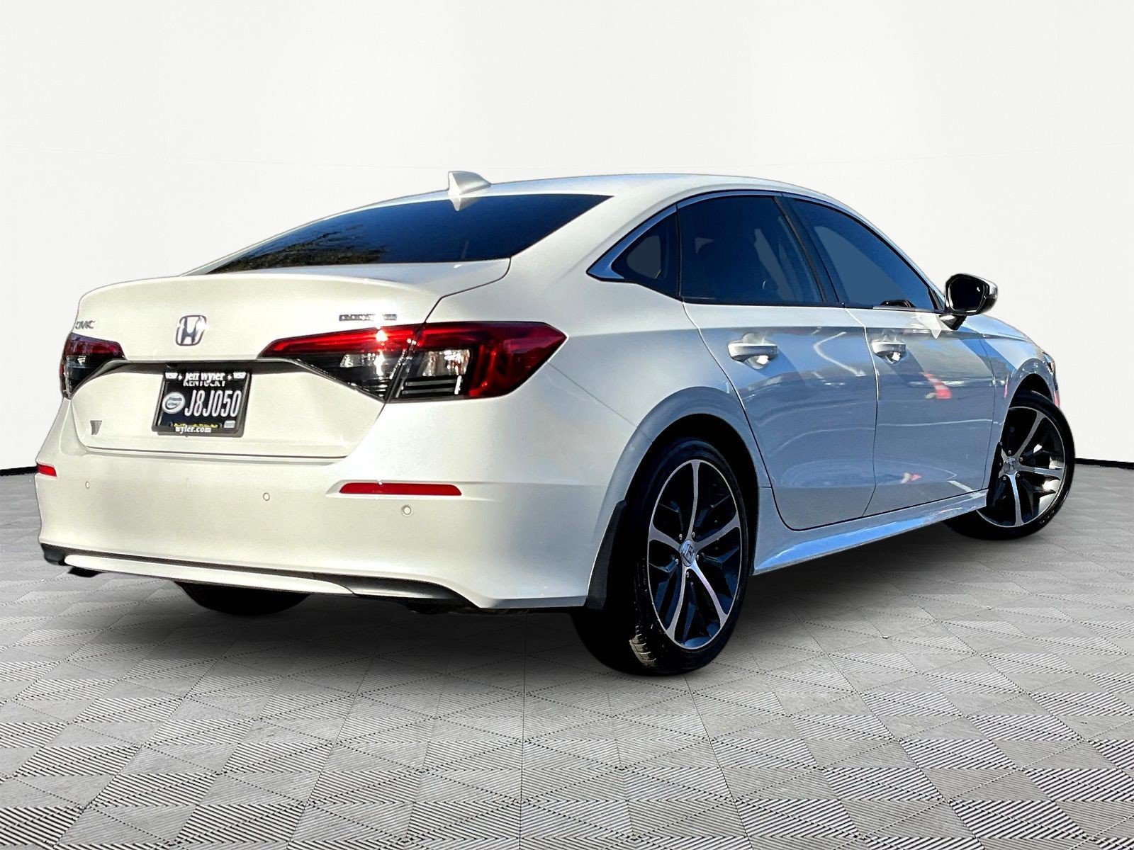 Used 2024 Honda Civic Touring image 6