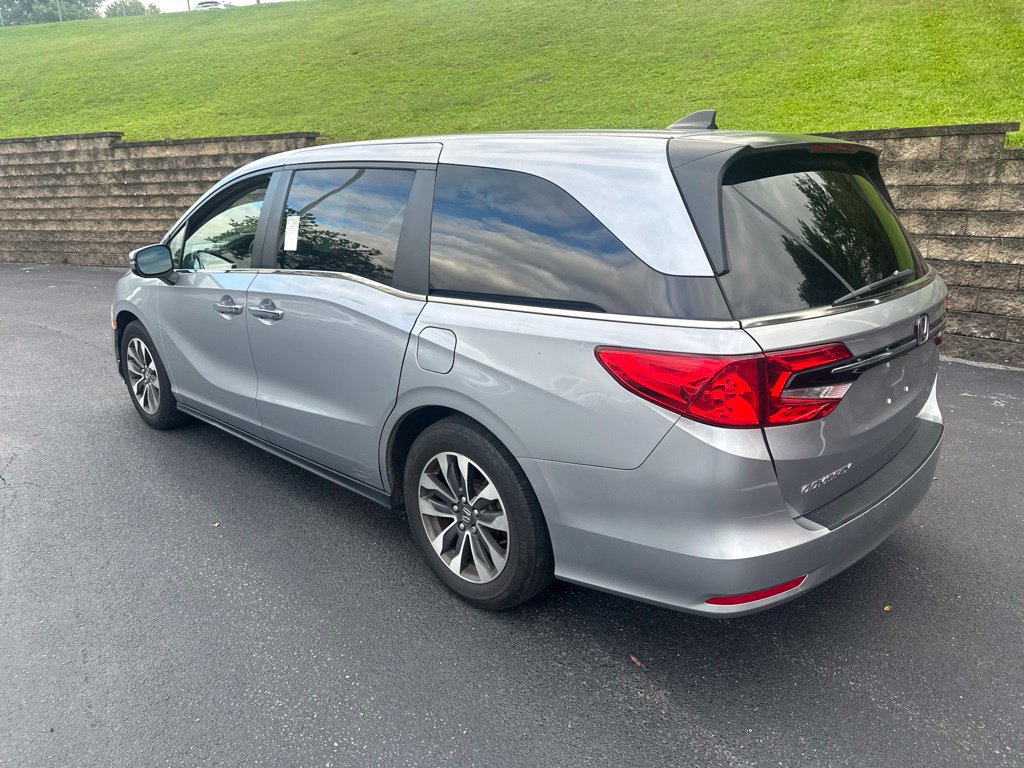 Used 2023 Honda Odyssey EX-L image 3
