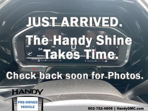 Used 2024 GMC Sierra 1500 Elevation image 10