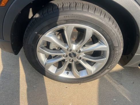 Used 2019 Lincoln MKC Select w/ Select Plus Package image 13