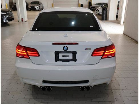 Used 2011 BMW M3 Convertible RWD image 9