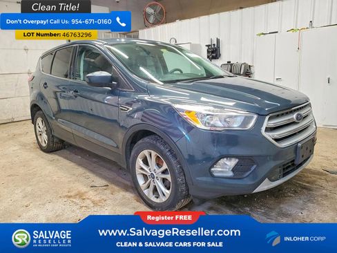 Used 2019 Ford Escape SE image 5