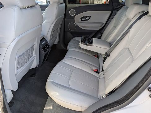 Used 2017 Land Rover Range Rover Evoque SE Premium image 20