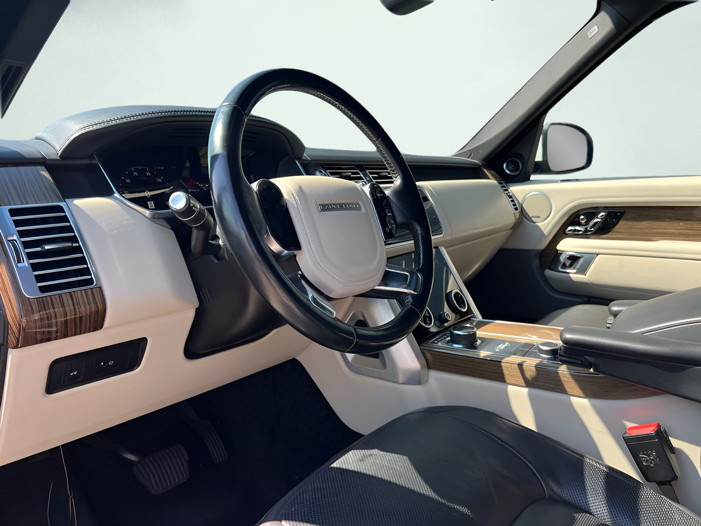 Used 2018 Land Rover Range Rover HSE AWD/4WD image 2