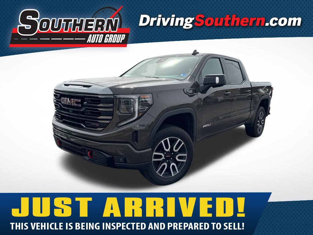 Used 2023 GMC Sierra 1500 AT4 w/ AT4 Preferred Package AWD/4WD image 1