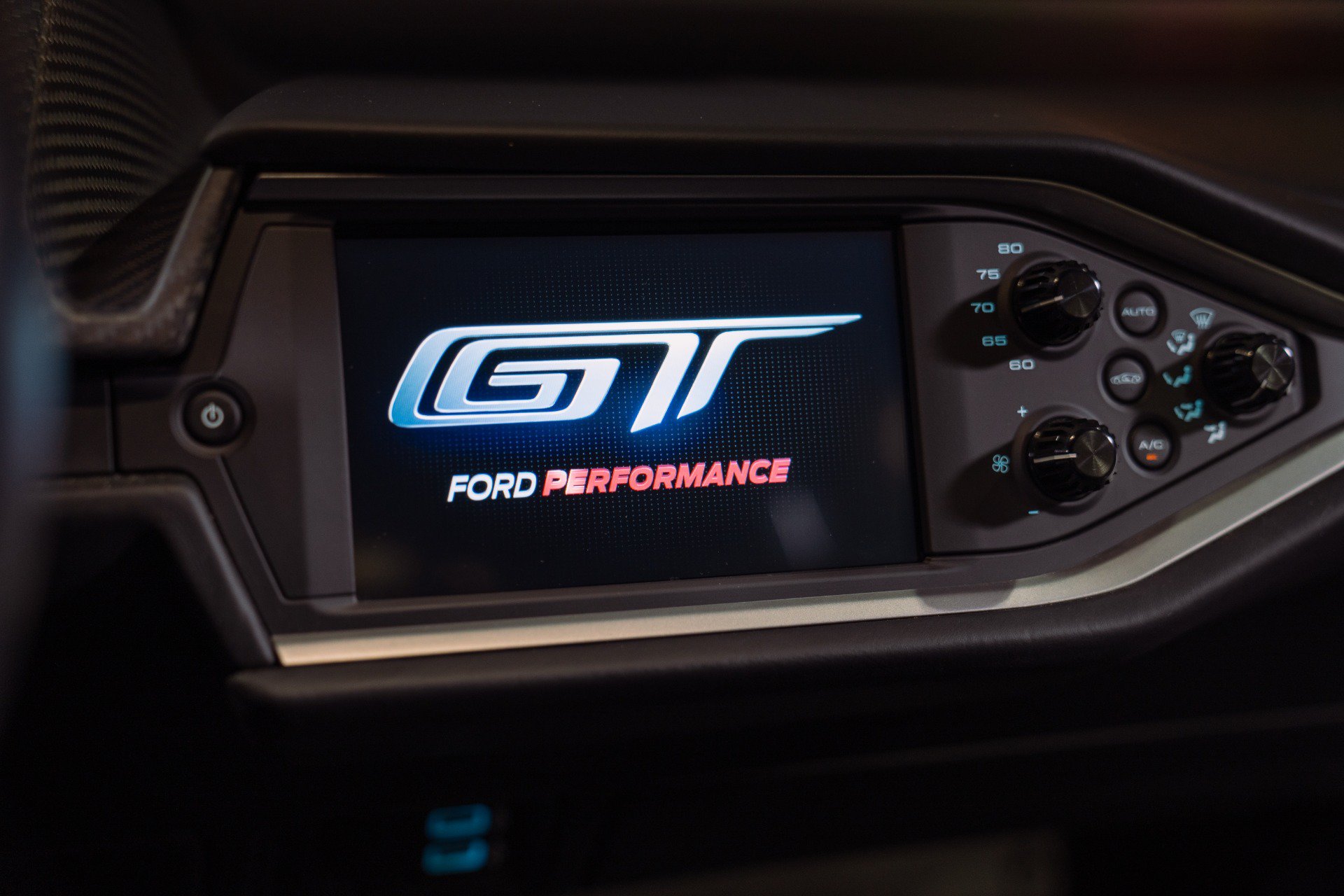 Used 2019 Ford GT RWD image 46
