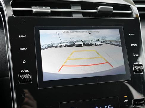 Certified 2024 Hyundai Santa Cruz SEL FWD image 33