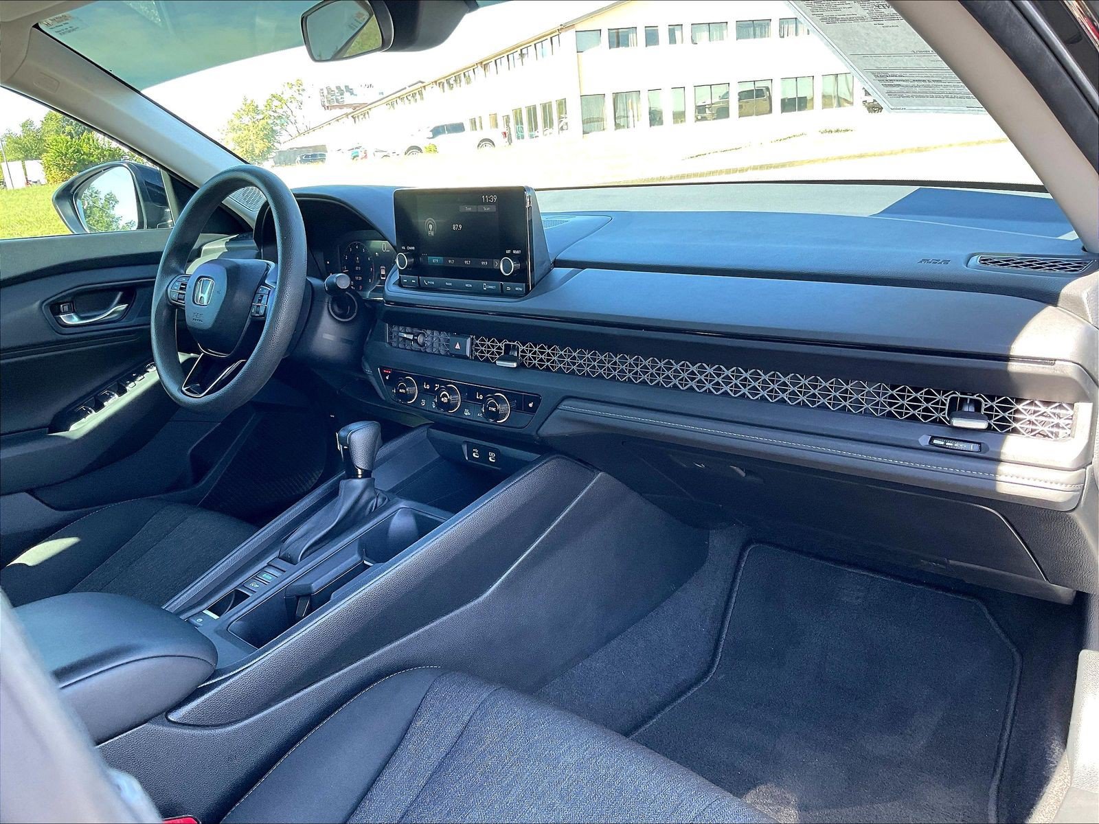 Certified 2024 Honda Accord EX image 27