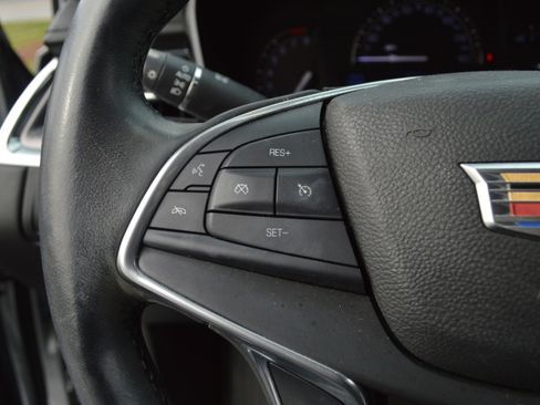 Used 2017 Cadillac XT5 Luxury w/ Driver Awareness Package image 15