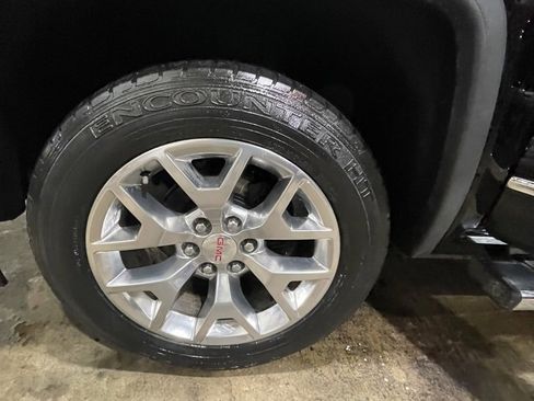 Used 2018 GMC Sierra 1500 SLT w/ SLT Premium Package image 34