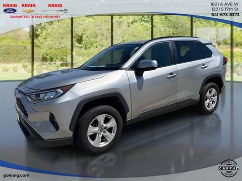 Used 2019 Toyota RAV4 XLE FWD image 1
