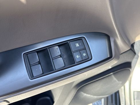 Used 2023 Lexus GX 460 Premium w/ Accessory Package AWD/4WD image 19