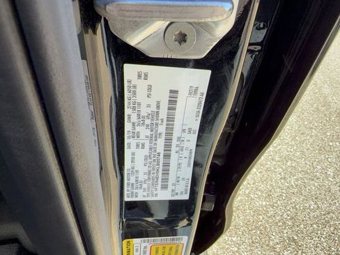 Certified 2019 Ford Ranger XLT w/ Black Appearance Package image 32