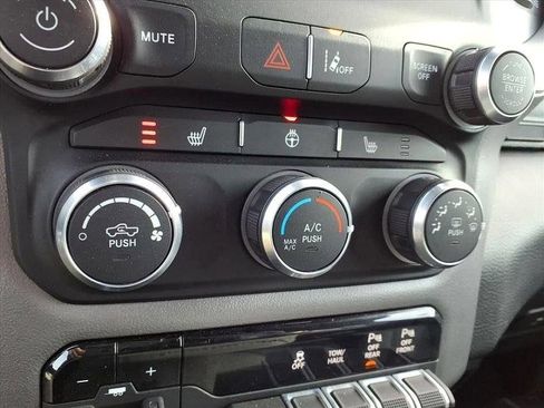 Used 2023 RAM 1500 Big Horn AWD/4WD image 30