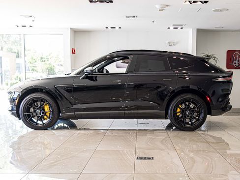 Used 2021 Aston Martin DBX AWD/4WD image 6