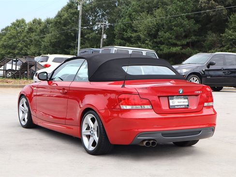 Used 2011 BMW 135i Convertible image 9