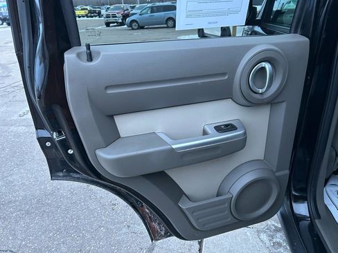 Used 2007 Dodge Nitro SLT image 13