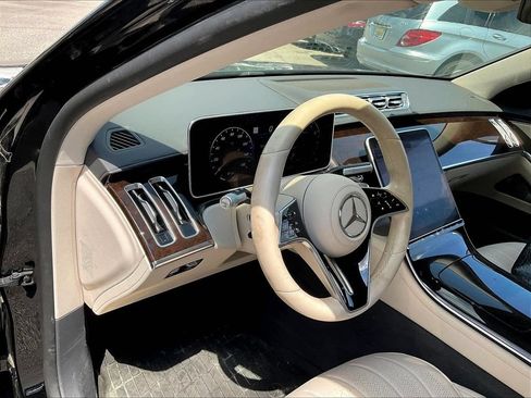 Used 2023 Mercedes-Benz S 500 4MATIC image 5