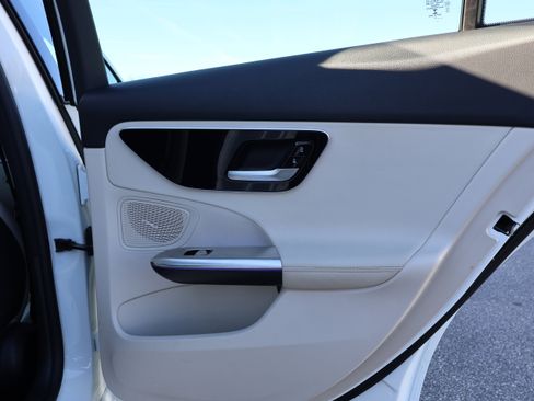 Certified 2022 Mercedes-Benz C 300 4MATIC Sedan w/ Pinnacle Trim Package image 23