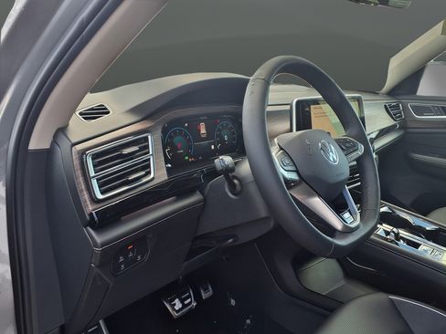 New 2026 Volkswagen Atlas SEL Premium R-Line AWD/4WD image 10