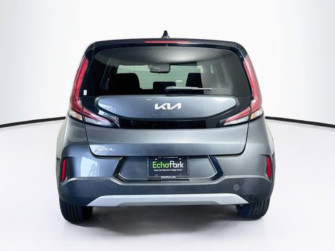 Used 2023 Kia Soul LX w/ Option Group 015 FWD image 7