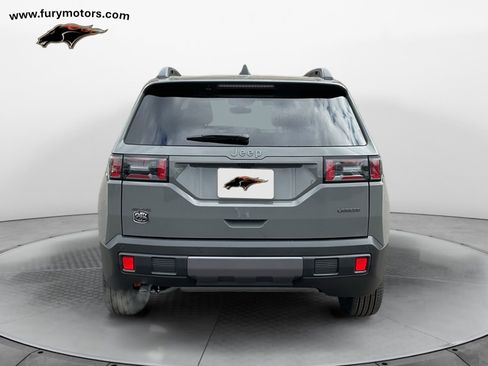 New 2026 Jeep Cherokee Laredo image 4