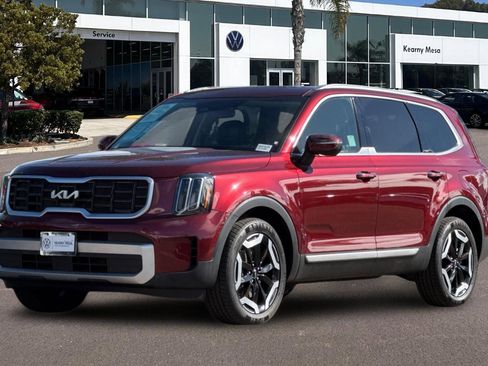 Used 2024 Kia Telluride S w/ S Sunroof Package image 6