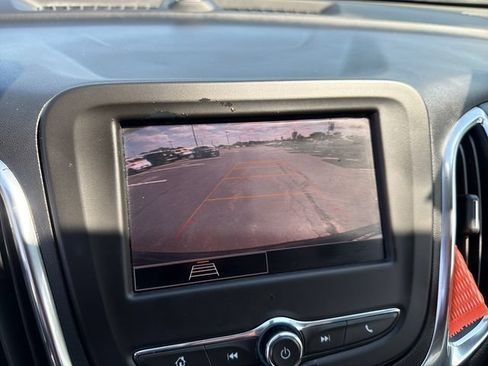 Used 2022 Chevrolet Equinox LT FWD image 22
