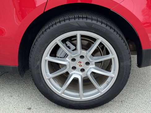 Used 2017 Porsche Macan S image 42