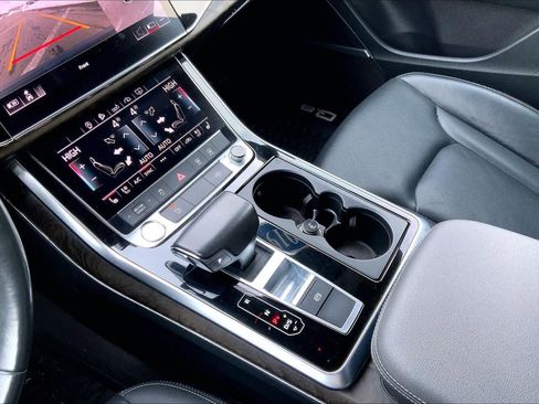 Used 2019 Audi Q8 Premium Plus image 17