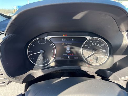 Used 2025 Nissan Altima 2.5 SV FWD image 24