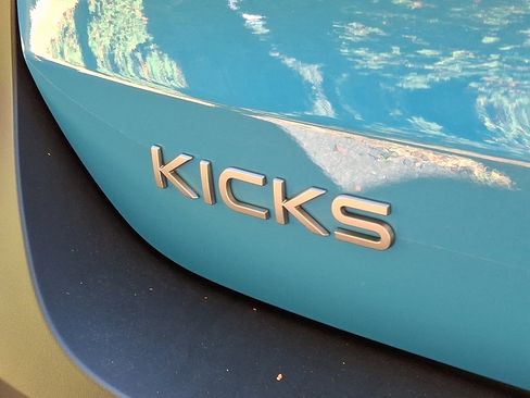 New 2026 Nissan Kicks SR w/ SR Premium Package image 4