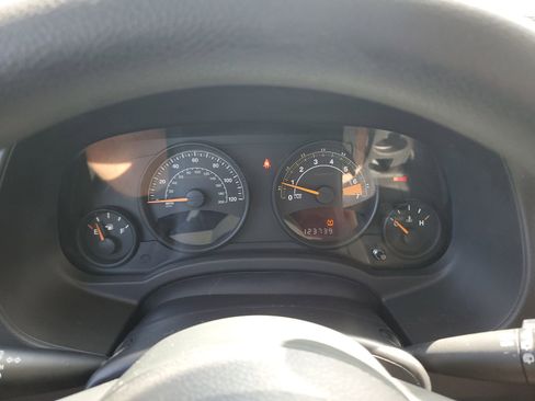 Used 2014 Jeep Patriot Sport FWD image 20