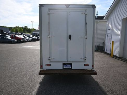 Used 2021 Chevrolet Express 3500 w/ Power Convenience Package RWD image 9