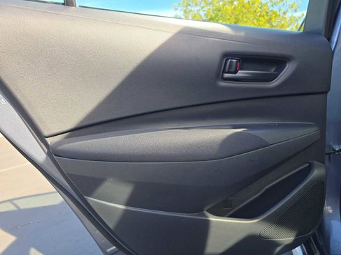 Certified 2025 Toyota Corolla LE image 17