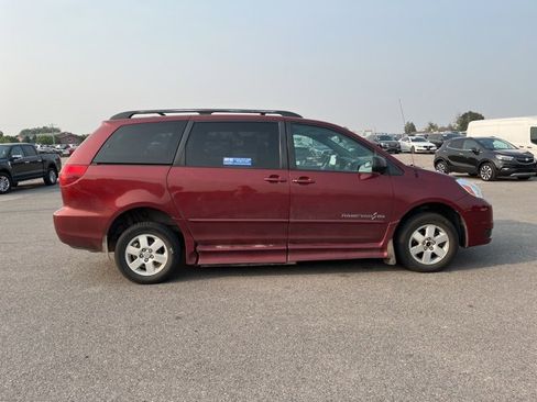 Used 2005 Toyota Sienna LE image 3