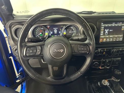 Used 2023 Jeep Wrangler Unlimited w/ Cold Weather Group image 14