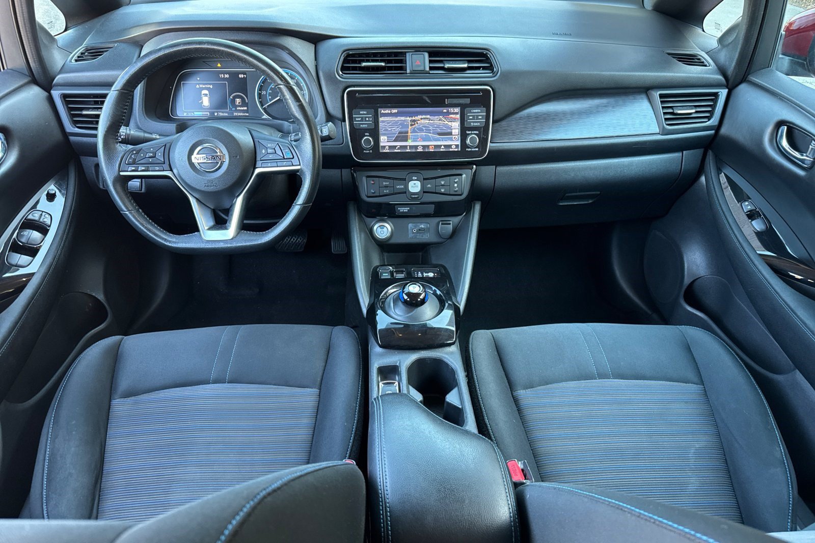 Used 2018 Nissan Leaf SV w/ SV Technology Package FWD image 15