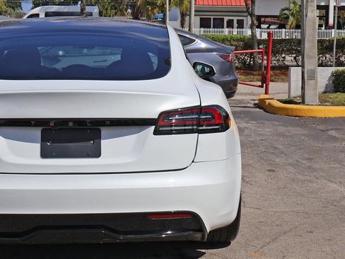 Used 2023 Tesla Model S Standard Range AWD/4WD image 17