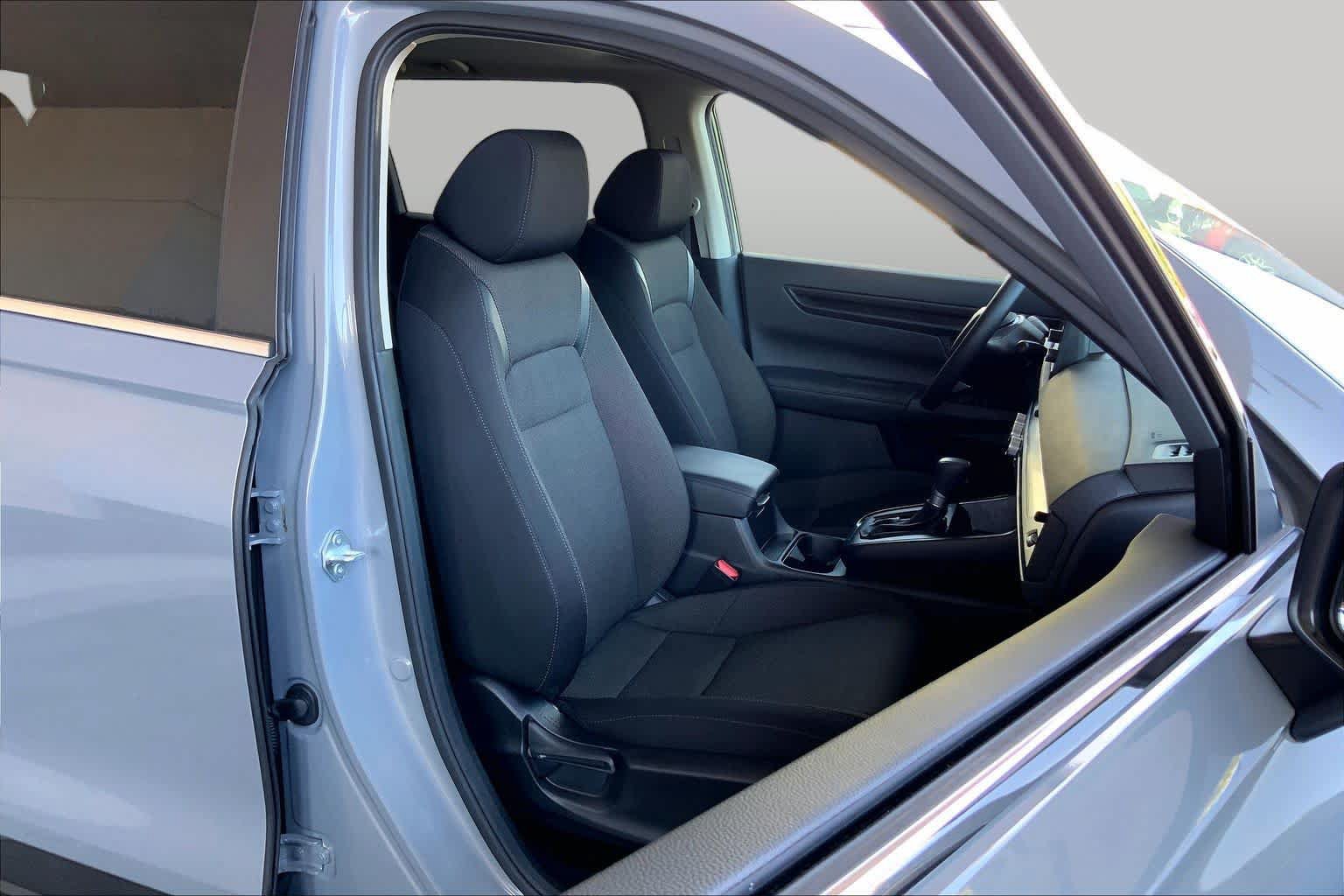 Used 2024 Honda CR-V EX image 9