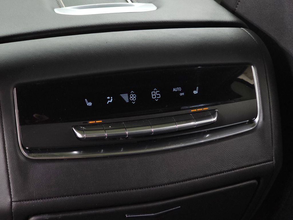 Certified 2024 Cadillac Escalade ESV Premium Luxury AWD/4WD image 42