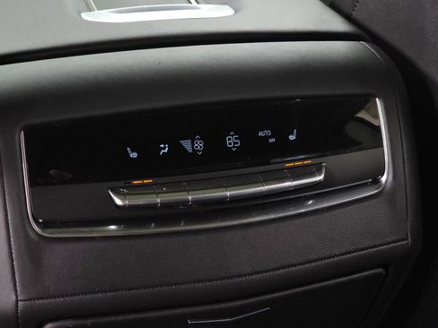 Certified 2024 Cadillac Escalade ESV Premium Luxury AWD/4WD image 42