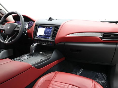Used 2022 Maserati Levante Modena AWD/4WD image 91