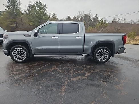 Used 2025 GMC Sierra 1500 Denali Ultimate image 2