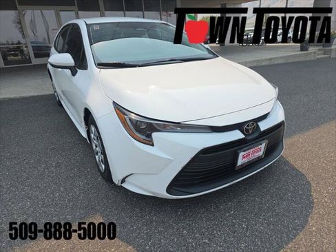 Certified 2023 Toyota Corolla LE FWD image 1